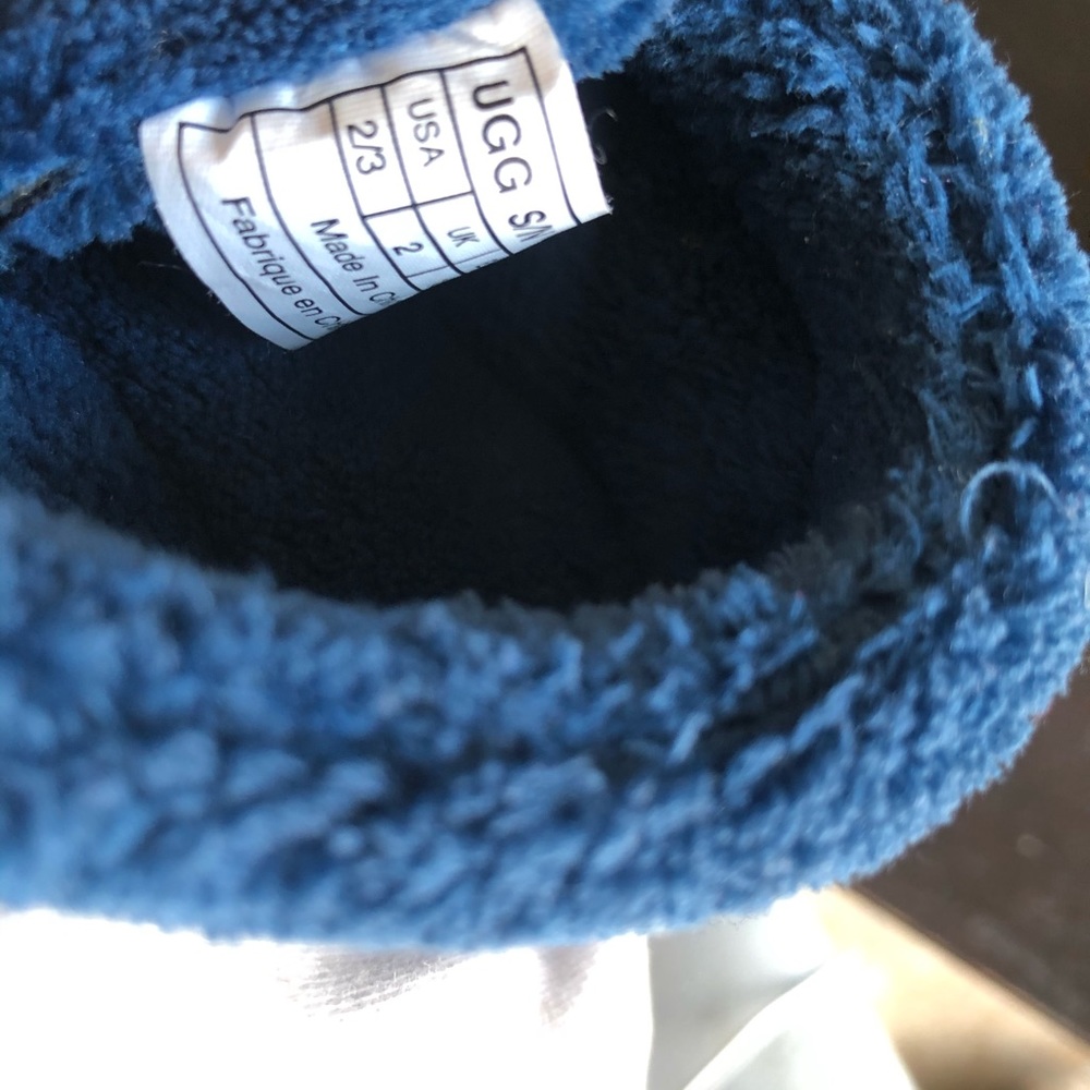 Ugg baby booties - Picture 3 of 3